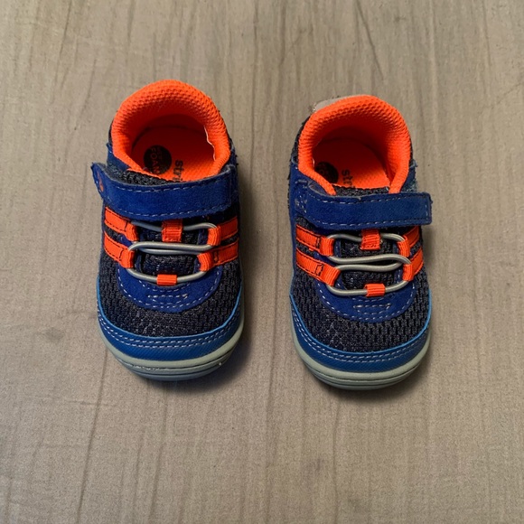 New baby Stride Rite - Picture 1 of 4